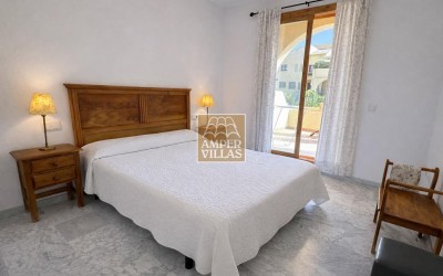 Apartment in Puerto Marina Greenwich, Altea, a beach front residential development.